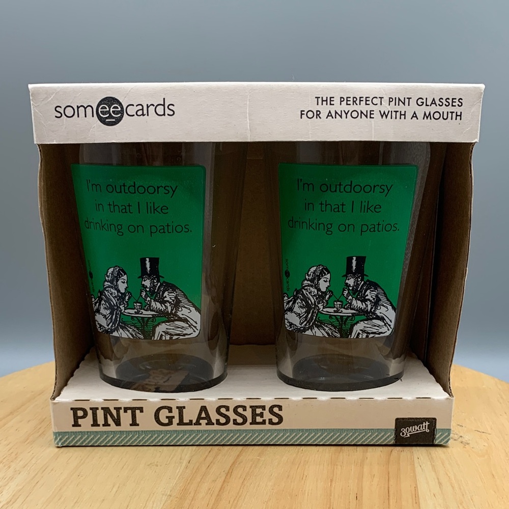 SOMEECARDS | 2 PINT VTG COMEDY DRINKING GLASSES | GREEN OUTDOORSYDRINKING PATIO